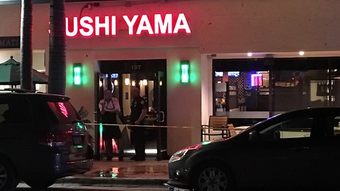 Woman stabbed at Clematis St. restaurant