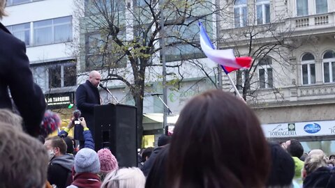 MICHAL BARTOŠ - SVOBODNÉ ČESKO - POCHOD ZA SVOBODU PRAHA 17. 11. 2020