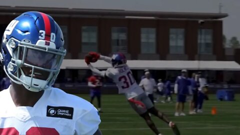 Darnay Holmes Makes Incredible Interception at New York Giants Training Camp