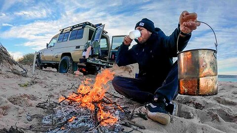 SOLO CAMPING WITH NO FOOD in AUSTRALIA. The most epic mission of my life. BIG FISH_