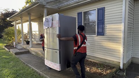 How to carry a Refrigerator with straps