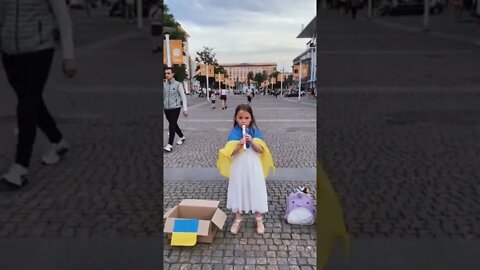 💙💛 Соломія з Дніпра грає на сопілці пісню «Stefania» і збирає гроші для ЗСУ.