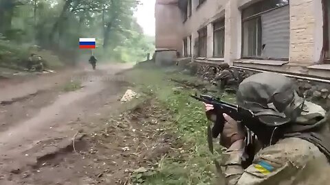 Horrible footage! Ukrainian forces destroy Russian Wagner Group in close combat over city of Bakhmut