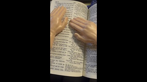 Tuesday reading time with SPH: Job 10 13-18ish. #tinyhands #bible #bibleverse #funny #funnyvideos