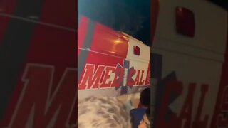 Torcida do Cruzeiro cantando "Dedé" pra ambulância