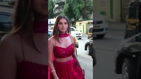 Tara Sutaria Cute Outfit HD Whatsapp Status #shorts