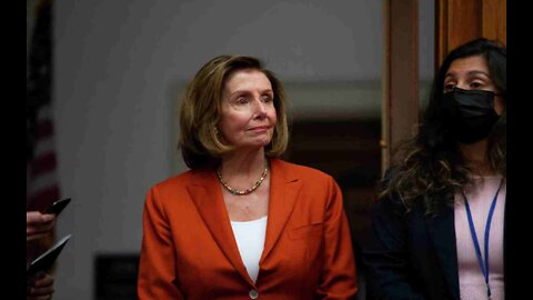 Chuck Schumer Reportedly Overheard Saying Nancy Pelosi Is ‘In Trouble’ During Dinner on Capitol Hill