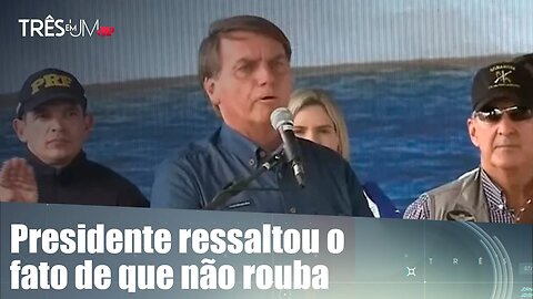 Bolsonaro se exalta e fala palavrão em discurso no Nordeste