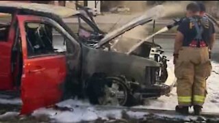 Même dans une voiture en feu, ce thermos résiste