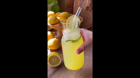 Homemade Lemonade 🍋Enjoy the summer with this drink 🍹