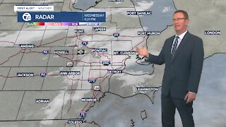 light snow continues tonight