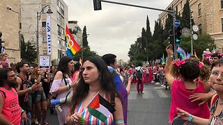 Jerusalem Pride Parade - Zionist Attack Palestine Flag Holding Woman #israel #jerusalem #lgbt