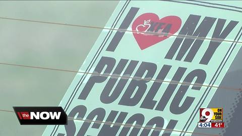 Kentucky teachers rallying in Frankfort