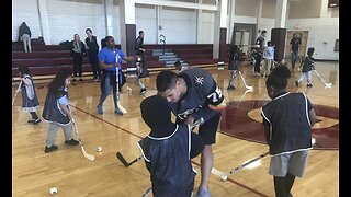 Golden Knights’ Ryan Reaves, Brayden McNabb hold youth hockey clinic