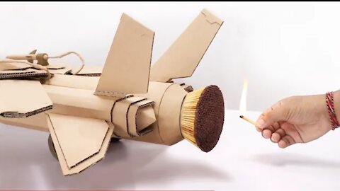 RETRACTABLE Wings - Amazing Match cks Powered Cardboard Jet