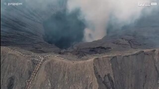 Marchez au sommet d'un volcan!