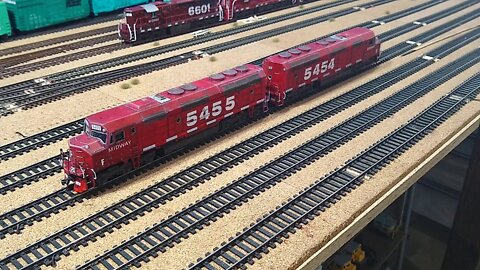 Athearn F45 FP45 final reveal