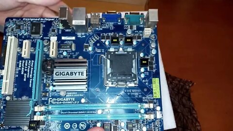 Unboxing Placa Mãe Gigabyte G41MT S2 para soquete LGA775 DDR3.