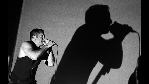 Trent Reznor The Tortured Artist