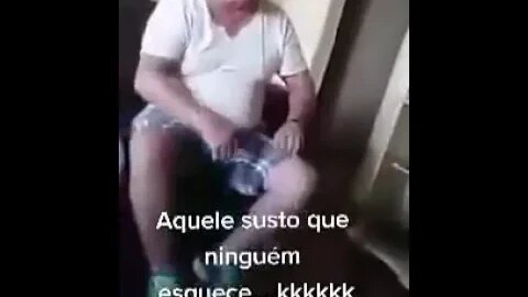 AQUELE SUSTO QUE NÍNGUEM ESQUECE ( PENSA NUM SUSTO ) ( MEME ) ( VIRALIZOU ) #shorts #viral #susto !!