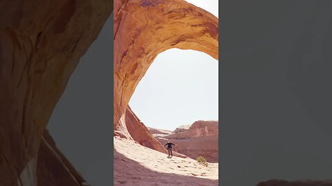 Solo Hiking Corona Arch, Moab, Utah