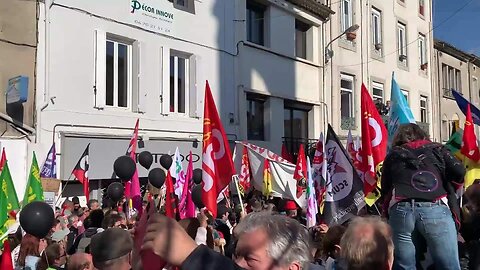 France: Hundreds protests against pension reform during Macron's visit in Herault - 20.04.2023