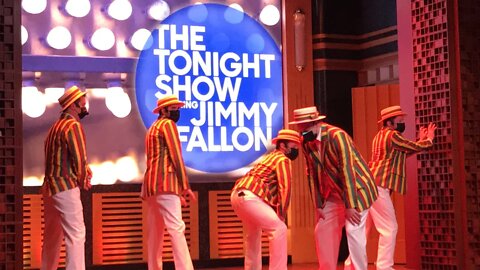 Universal Studios Florida - Jimmy Fallon’s Race Through New York Ragtime Gals: History of Rap