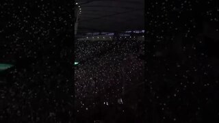 Torcida do Vasco cantando e dando show no Maracanã