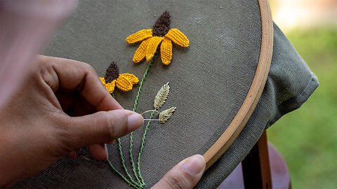 How to embroider the picot flower stitch - Relaxing Embroidery