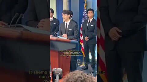 the way namjoon looking at jungkook 🥺 namkook #btswhitehouse