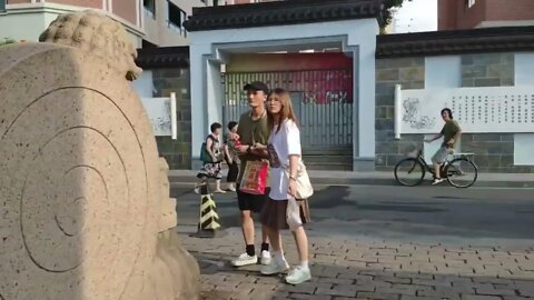 Shanghai’s "Old West Gate" ( Laoximen) neighbourhood emptied for demolition and "redevelopment"