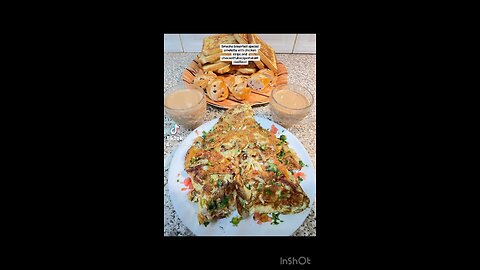 Smesha breakfast special desi omelette with chicken strips and cheese#fullrecipe #viral#🤤🤤🤤