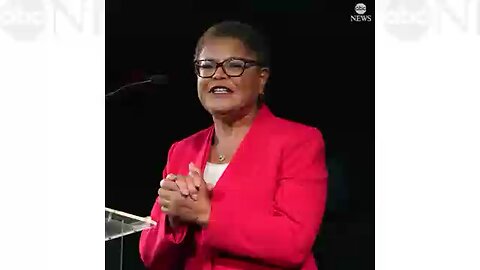 Karen Bass makes history, will be 1st Black woman to serve as mayor of Los Angeles l ABC News