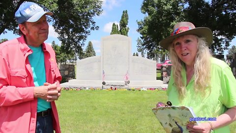 Merle Hay Memorial, Glidden, Ia Travel USA, Mr. Peacock & Friends, Hidden Treasures