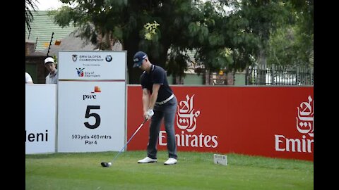 VIDEO-GOLF-SAOPEN: SA's Brandon Stone tees off on fifth hole (8je)