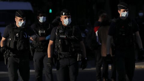 French Police Seize 140,000 COVID-19 Masks Intended For Black Market