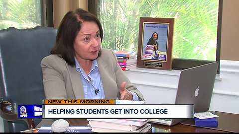 Consultants advising parents, students on getting into college