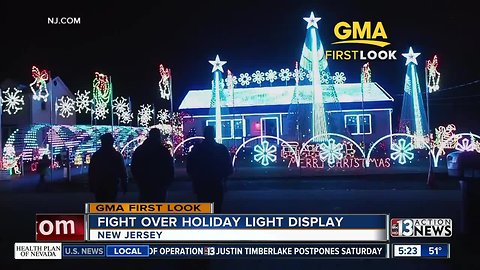 Fight over holiday light display