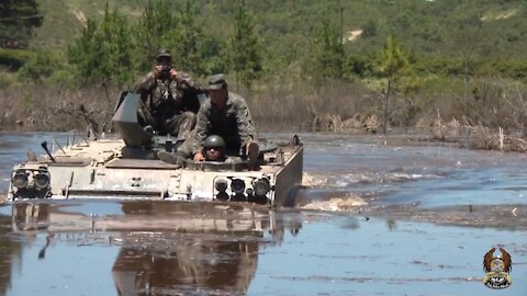 Blindado M113 - Flutuação - Exército Brasileiro - (FullHD)