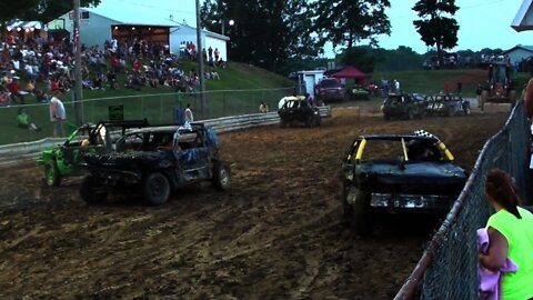 Kenton County Fair Kentucky small car demolition derby. 7-12-10 Heat 2 part 1