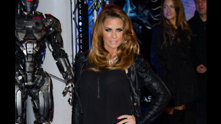 Katie Price lands documentary on becoming a paramedic