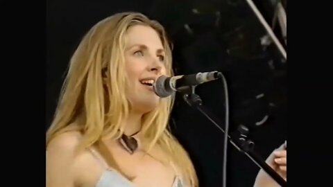 Saint Etienne - You're In A Bad Way - Live - 1994 - HD