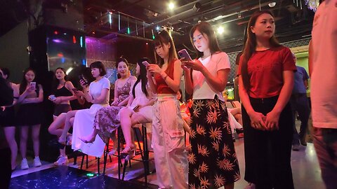 A large number of men gather in Chengdu dance halls at night