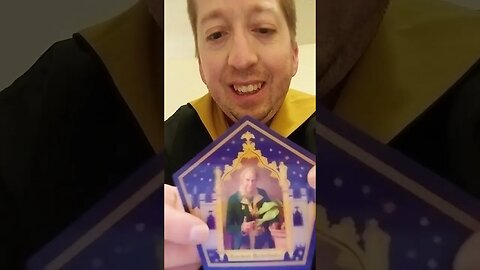 Chocolate frog review #lifestyleinfluencer #vlogger #hufflepuff #cosplay