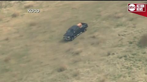 Man posts Facebook Live during Oklahoma City police chase