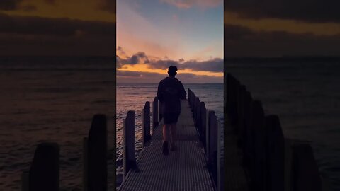 Golden hour on the docks..🥹🌅😮 #shorts #cinematic #shotoniphone #goldenhour #ocean #iphone #sunset