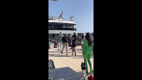 yacht 🛥 Tate Speach