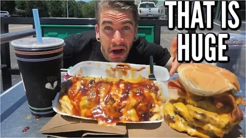 MESSY BURGER CHALLENGE WITH BBQ FRIES & MILKSHAKE IN MISSISSIPPI | Man Vs Food