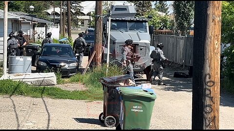 Calgary 🇨🇦 tactical team serving search warrant finds hidden gem