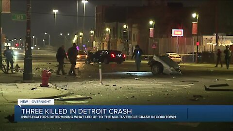 3 killed in multi vehicle crash in Detroit